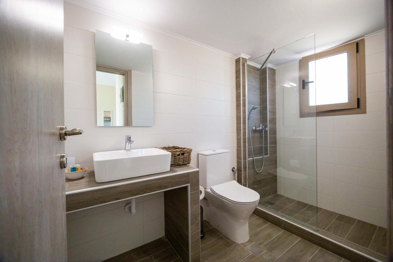 Varkes Suites 2 Nea Moudania Exteriér fotografie