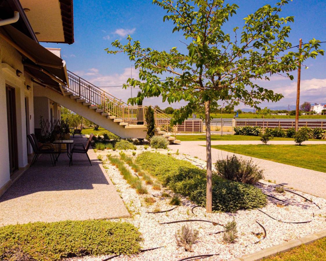 Varkes Suites 2 Nea Moudania Exteriér fotografie