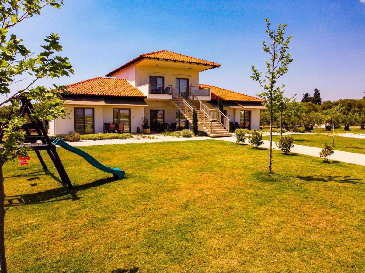 Varkes Suites 2 Nea Moudania Exteriér fotografie
